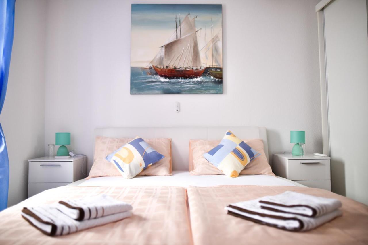 Luka'S Amber Rooms In The Center Of Trogir Exterior foto